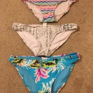 Pattern bathing suit bottom combo